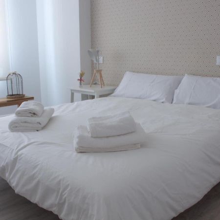 Housingcoruna Riazor Playa La Coruña Esterno foto